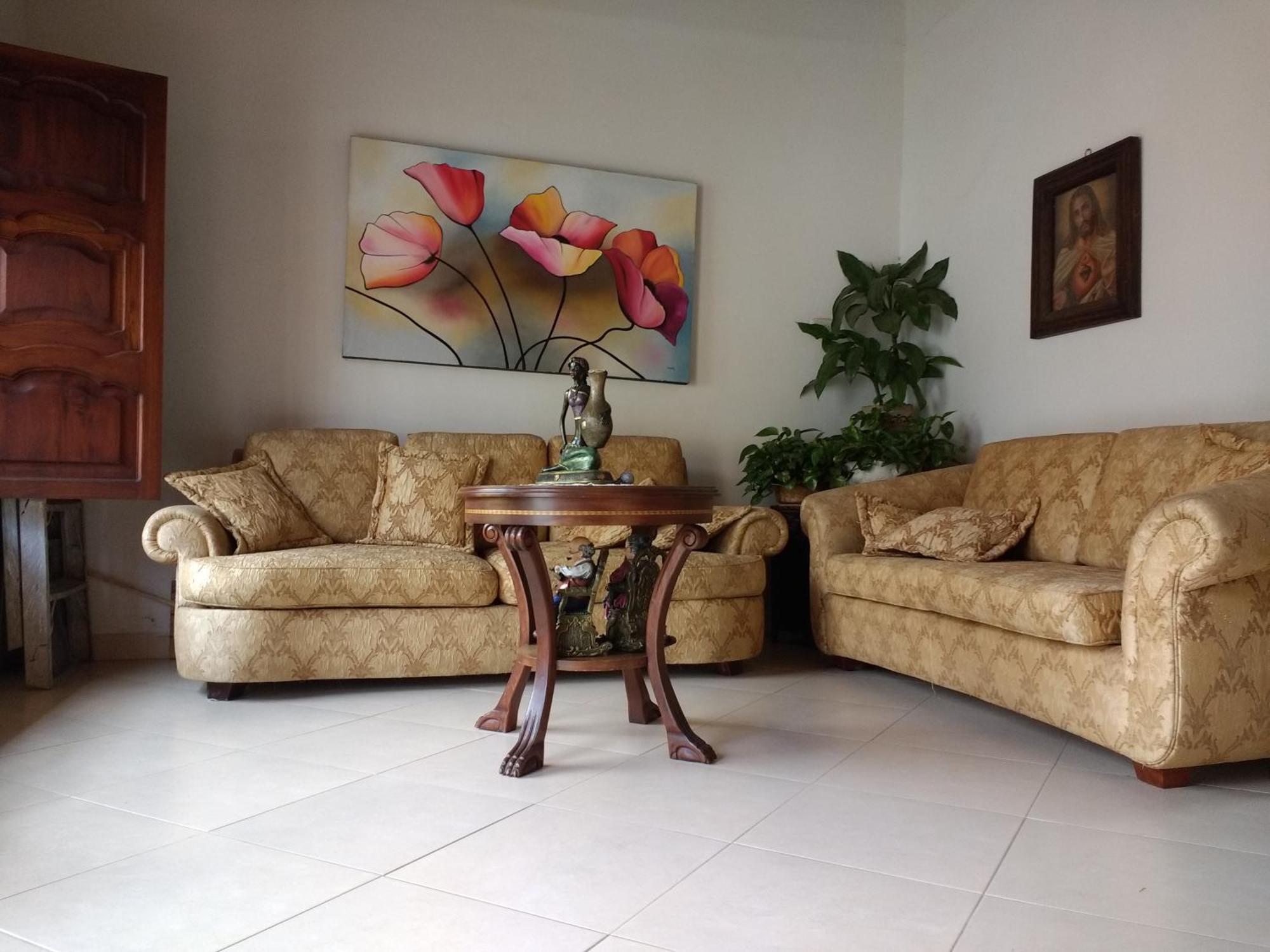 Hostal Famihotel Fundadores Jardin Bagian luar foto